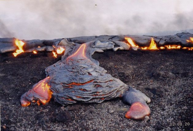 Lava-flow-hawaii